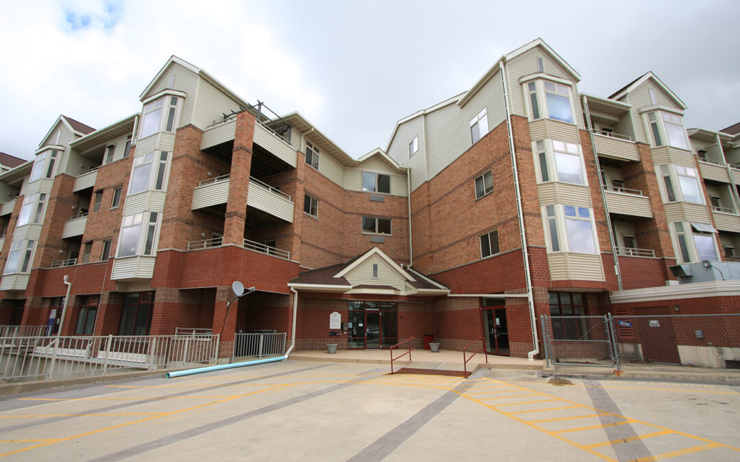 301 Harbour Town #220